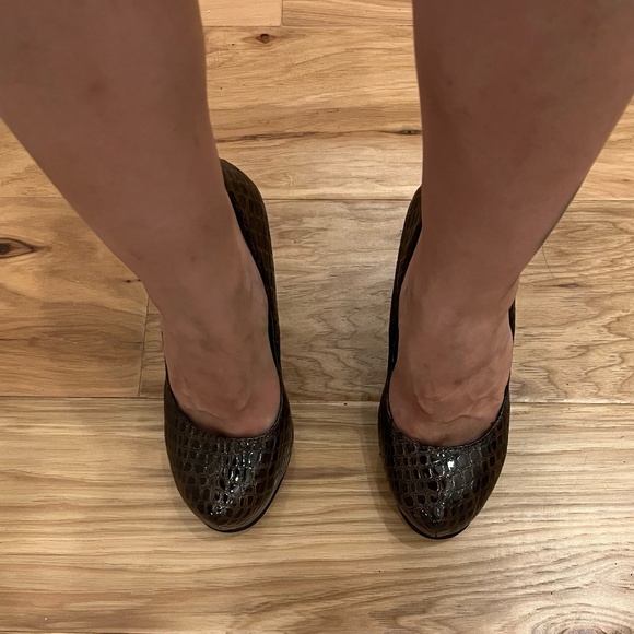 brown crocodile platform stiletto pumps - Picture 4 of 4